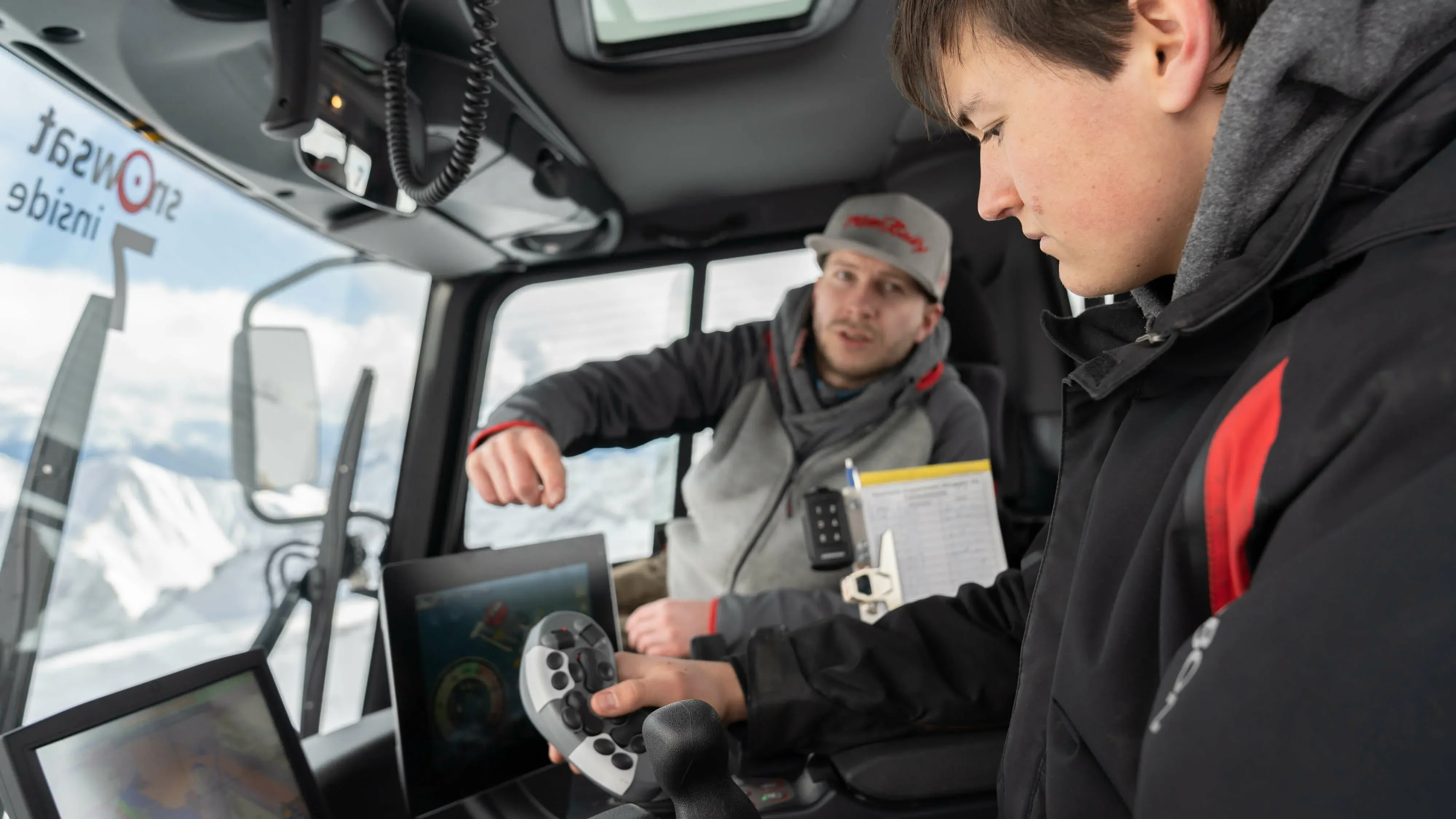SNOWsat Training im Fahrzeug